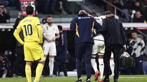 Real Madrid defender Alaba replaced before halftime against Villarreal with apparent knee injury